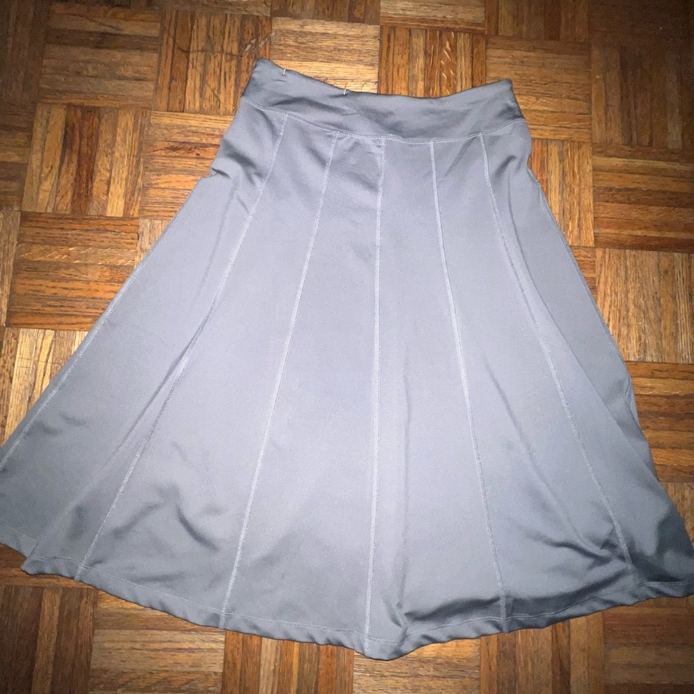 Sahalie Classic Gray Midi Skirt